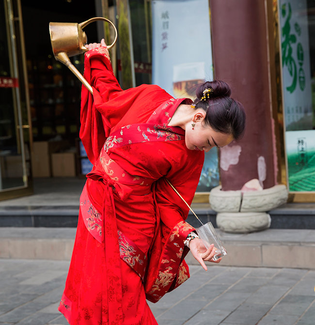 长嘴壶茶艺十八式解说(长嘴壶茶艺表演是技术到艺术的升华?)